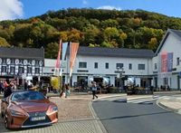 Gesch&auml;fte und Outletstores am Ortseingang von Bad M&uuml;nstereifel